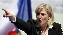 Разследват френските националисти за незаконно партийно финансиране