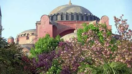  Турция може да превърне „Света София” в действаща джамия