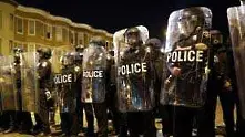 Нови сблъсъци между чернокожи и полицията в Балтимор