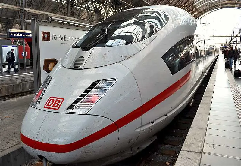 Германия блокирана от най-дългата стачка на железниците