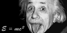 Почеркът на Айщайн става шрифт