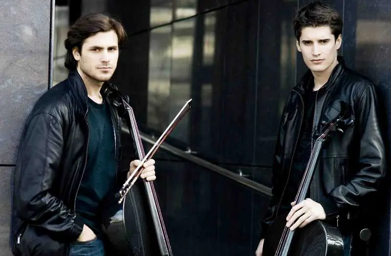 2CELLOS се завръщат на родна сцена