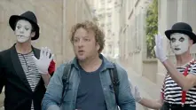 „Вътрешен човек в Париж“ - новата реклама на Heineken (видео)