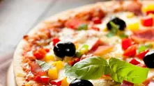 Италианци направиха най-дългата пица в света