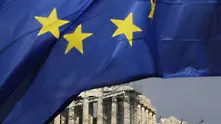 Еврогрупата отпуска спешно 7 млрд. евро на Гърция