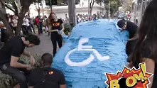 Той спря на място за инвалиди и ето какво му се случи (видео)