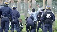 Камерън и Оланд с общи действия срещу имигрантската криза при Кале