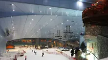 Дубай строи най-голямата закрита ски писта в света
