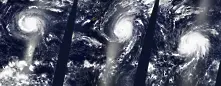 Три урагана в една снимка
