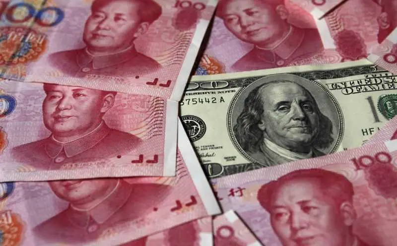 За трети пореден ден Китай обезценява юана