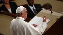 Папа Франциск призова Америка за хуманен отговор към бежанците