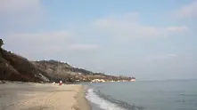 Доброволци почистват плаж Черноморец тази неделя