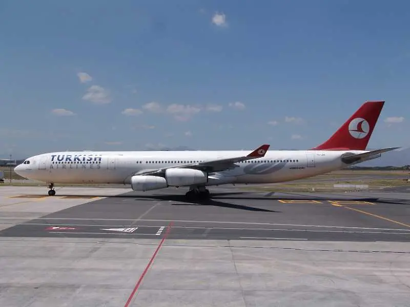 Бомбена заплаха отклони турски самолет