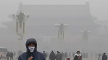 Пекин обяви червен код за мръсен въздух