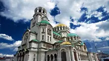 Църквата бие камбаните срещу делото за Св. Ал. Невски