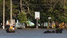 Извънредно положение и 50 000 евакуирани в Парагвай заради наводнение