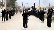 Член на Ислямска държава екзекутира публично майка си