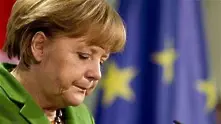 Меркел настоява за депортиране и на мигранти с условни присъди