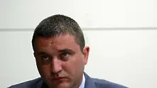 Министър Горанов: Данък вредни храни едва ли ще мине