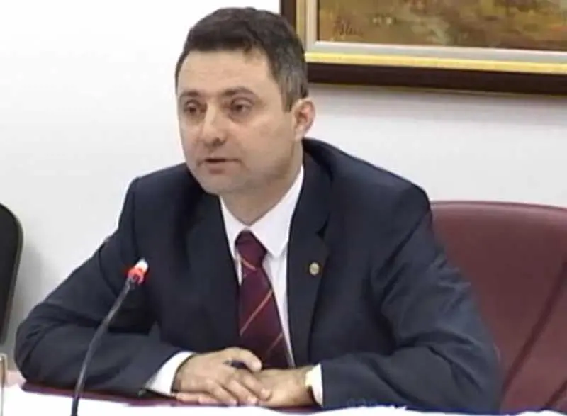 Главният прокурор на Румъния подаде оставка заради незаконен кортеж