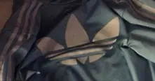 Нова загадка: Какъв цвят е това яке?