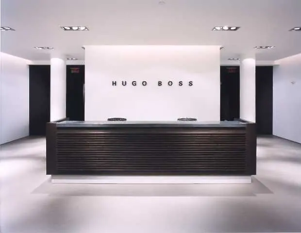 Шефът на Hugo Boss се разделя с поста си заради слаби резултати