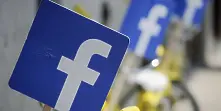 Все по-малко хората споделят лични неща във Facebook