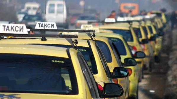 До 1000 лв. данък ще плащат таксиметровите шофьори