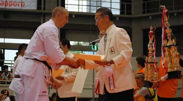 Злато и бронз за българските каратисти от турнира All Japan 2016