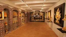 Поляк притежава най-голямата колекция от кехлибар в света (Видео)