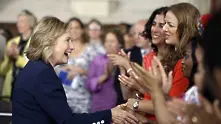 Клинтън обеща кабинет с 50% жени
