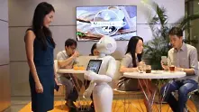 Първият робот сервитьор (видео)