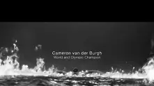 Олимпийски атлет плува в горящи води в нова реклама (видео)