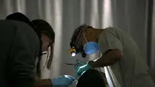 Учени създадоха пломба, която лекува зъба