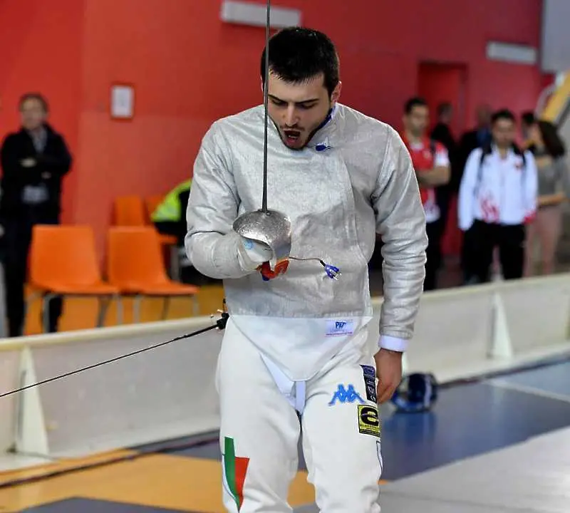 Фехтовка: Панчо Пасков отстрани 8-кратен световен шампион, но загуби на осминафинала
