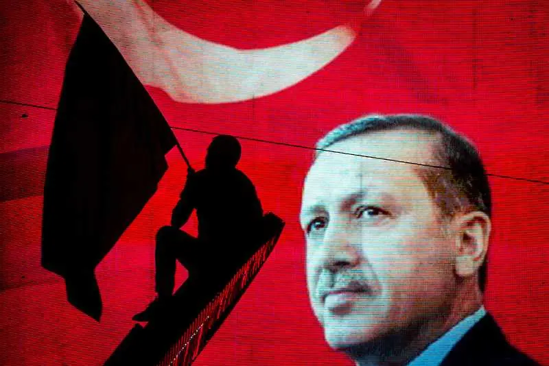 Турция строи ударно 174 затвора за гюленисти 