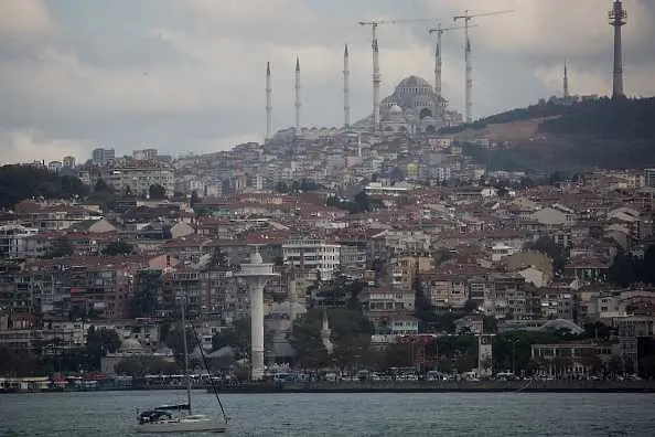 Турция чака оферти за висящ мост над Дарданелите