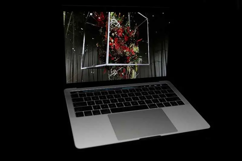 Apple представи нова версия на MacBook