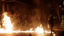 Сблъсъци между анархисти и полицията в Атина