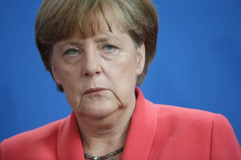 Меркел: 2016 беше година на изпитания, но Германия може да ги преодолее