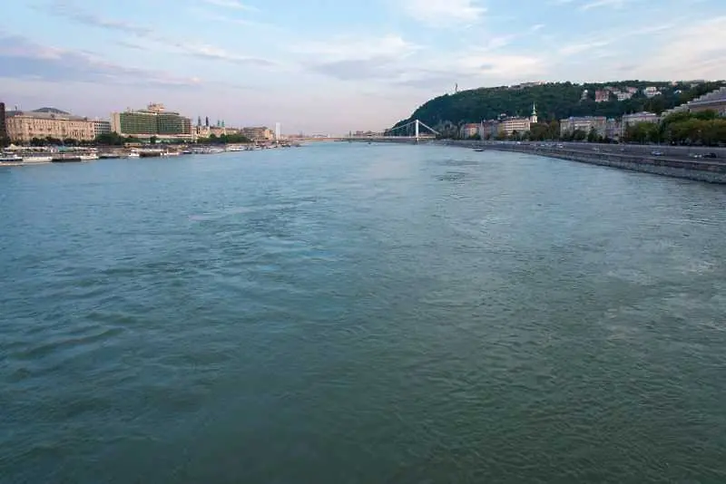 Река Дунав е пред замръзване