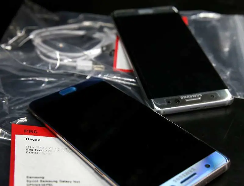 Samsung обяви, че Galaxy Note 7 гърмят заради батериите