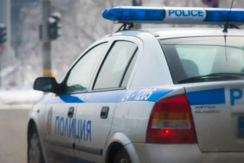 30 коли със свалени номера в първия ден на новите правила по пътищата