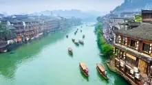 9 от най-красивите градчета в Китай