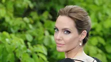 Анджелина Джоли в реклама на Guerlain (видео)