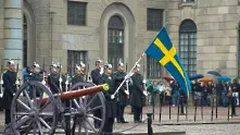 Швеция връща задължителната военна служба