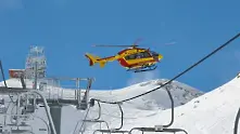 Мощна лавина падна във френските Алпи, няма загинали