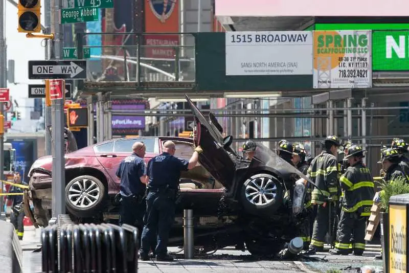 Таймс скуеър: Един човек е убит, 12 са ранени