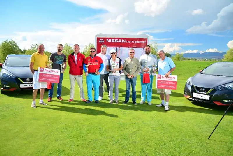 Победителите от Nissan Golf Tournament спечелиха билети за UEFA Super Cup