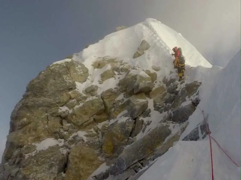 Трима алпинисти са загинали на Еверест